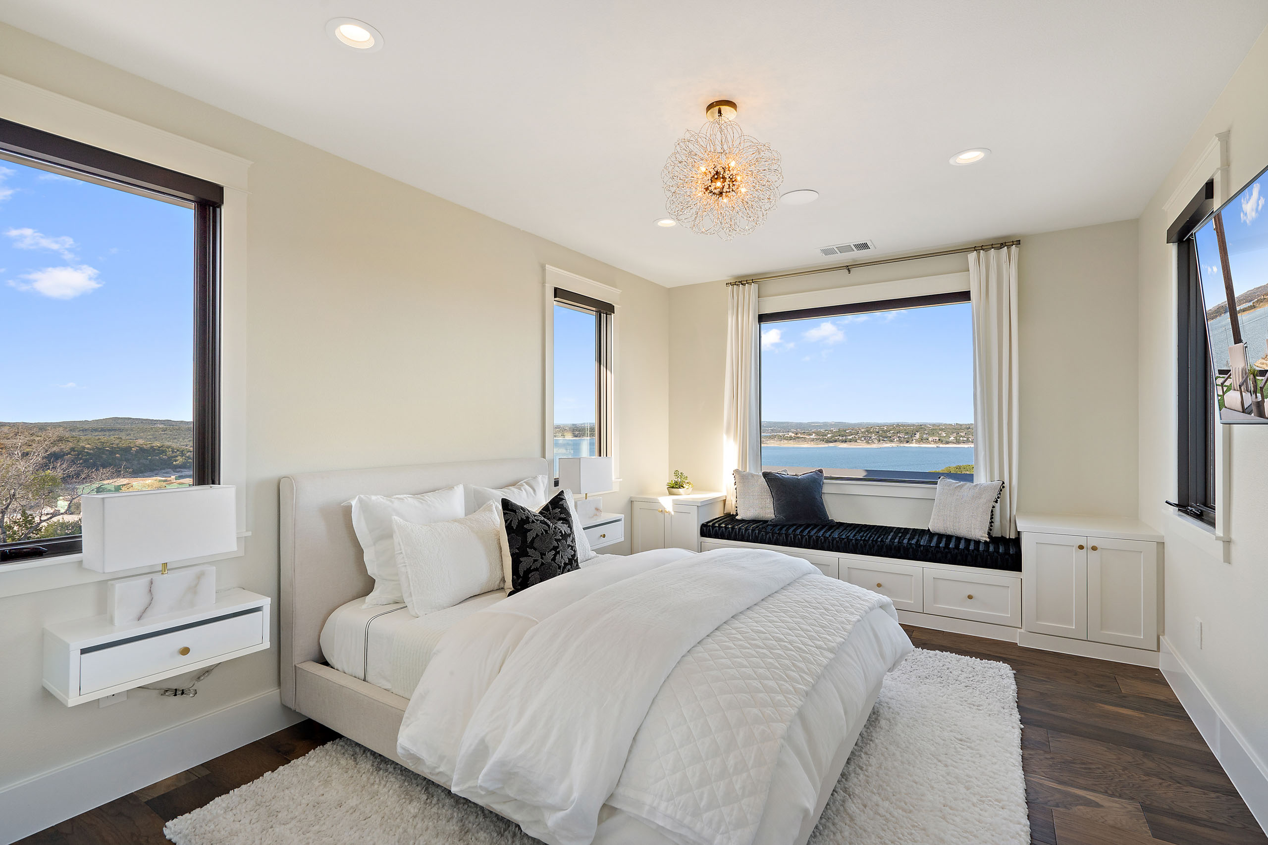 Hill County Lakeside